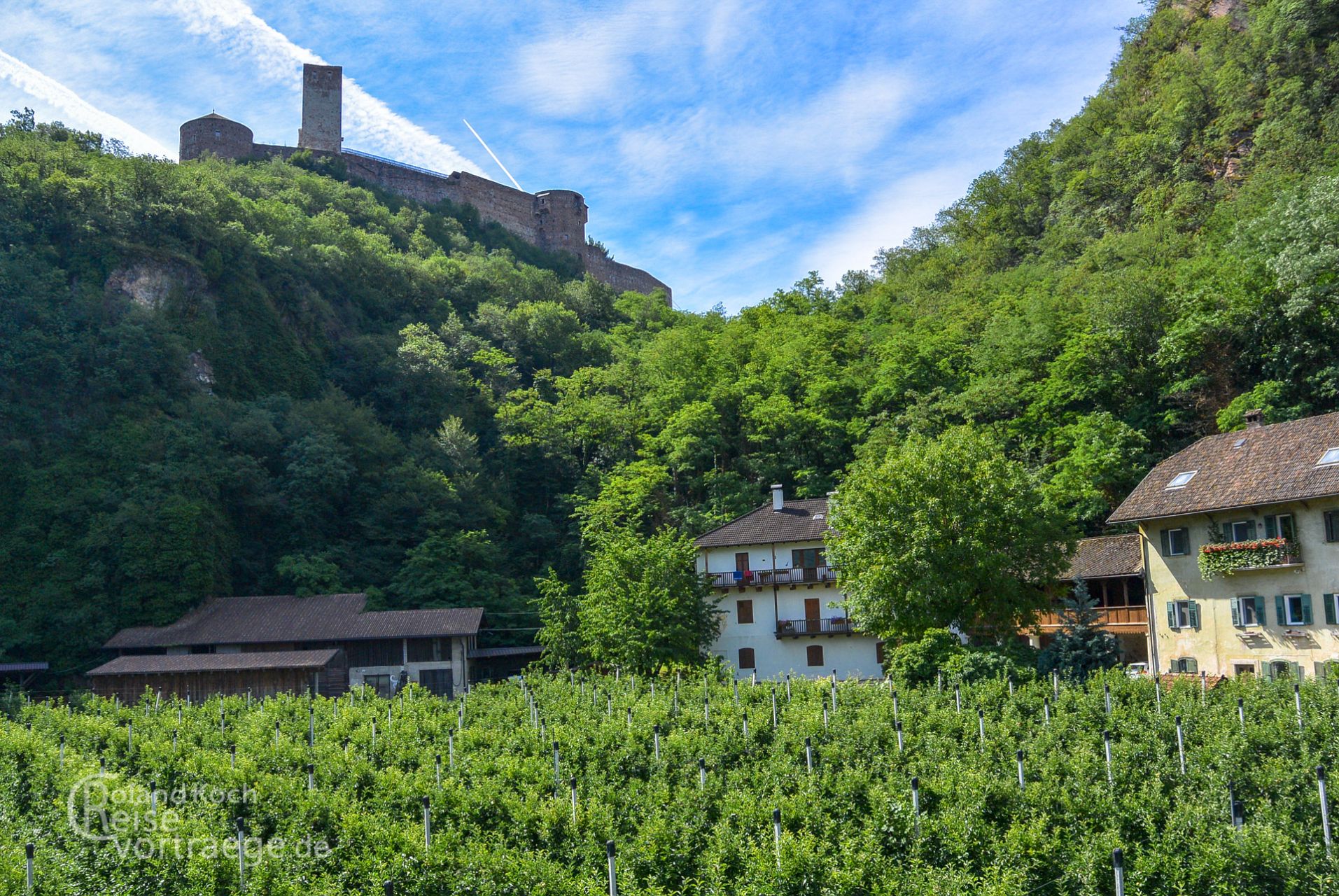 mit Kindern per Rad über die Alpen, Via Claudia Augusta, Weinberge und Burg Sigmundskron